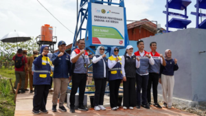 Pertamina Kolaborasi dengan Kementerian ESDM dan SERUNI KMP Buka Akses Air Bersih bagi Masyarakat Kampung Tambat Merauke