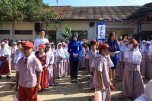 Maknai Hari Pendidikan Nasional, BRI Peduli Gelar Kelas Inspirasi hingga Berbagi Alat Tulis Bagi Siswa SDN 104 Langensari Bandung