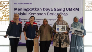 Dukung UMK Sumbar Naik Kelas, Hutama Karya Gelar Pelatihan Smart Marketing dan Beri Bantuan Kemasan Gratis di Rest Area Tol Padang–Sicincin