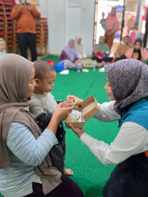 IDSurvey Perkuat Pencegahan dan Penurunan Risiko Stunting melalui Program Berbasis Keluarga dan Komunitas di Bidara Cina