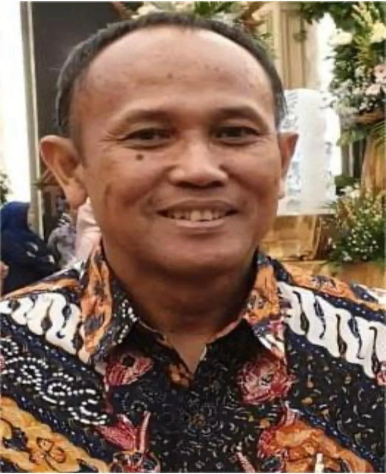 DIJAHIT OLEH IMPOR, DIKOYAK OLEH GLOBALISASI: KAPAN TEKSTIL INDONESIA BERHENTI BERDARAH?