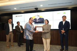 Kado Kemerdekaan, PalmCo Apresiasi Loyalitas 3.856 Karyawan